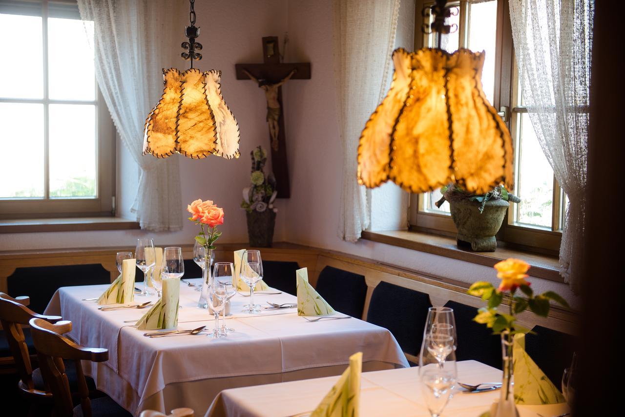 Hotel Gasthof Zum Roessle Altenstadt  Ngoại thất bức ảnh