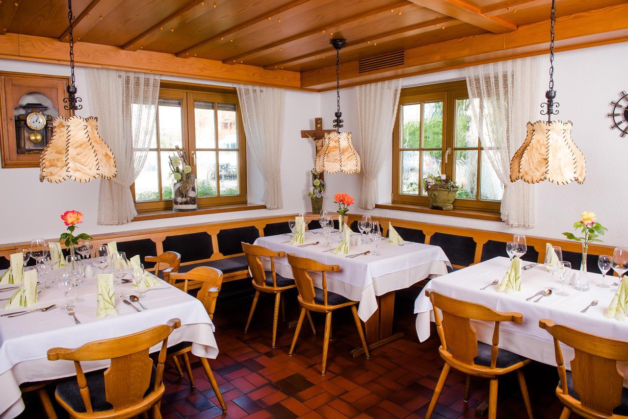 Hotel Gasthof Zum Roessle Altenstadt  Ngoại thất bức ảnh