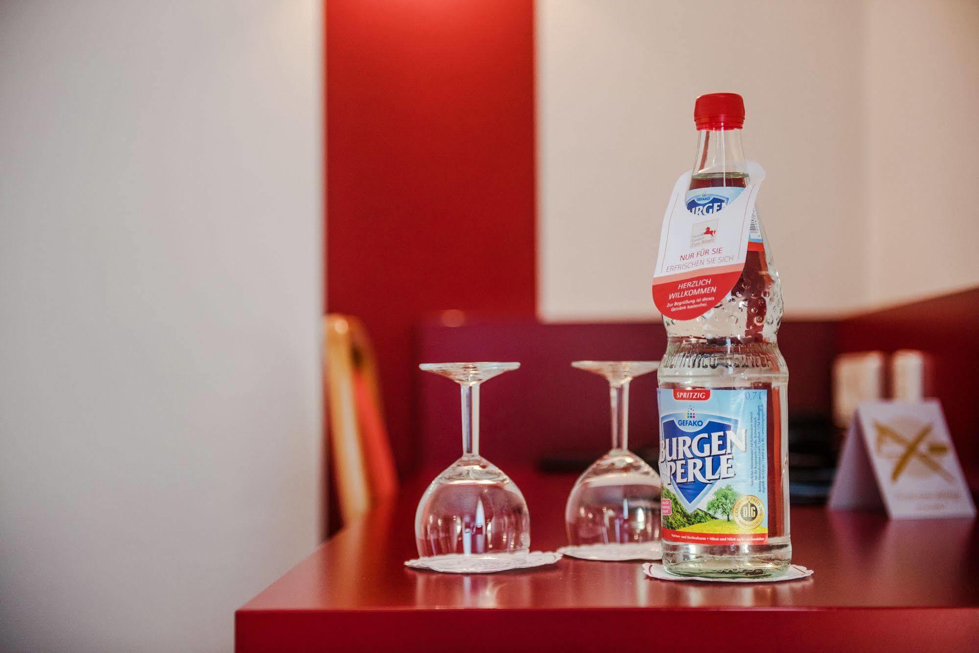 Hotel Gasthof Zum Roessle Altenstadt  Ngoại thất bức ảnh