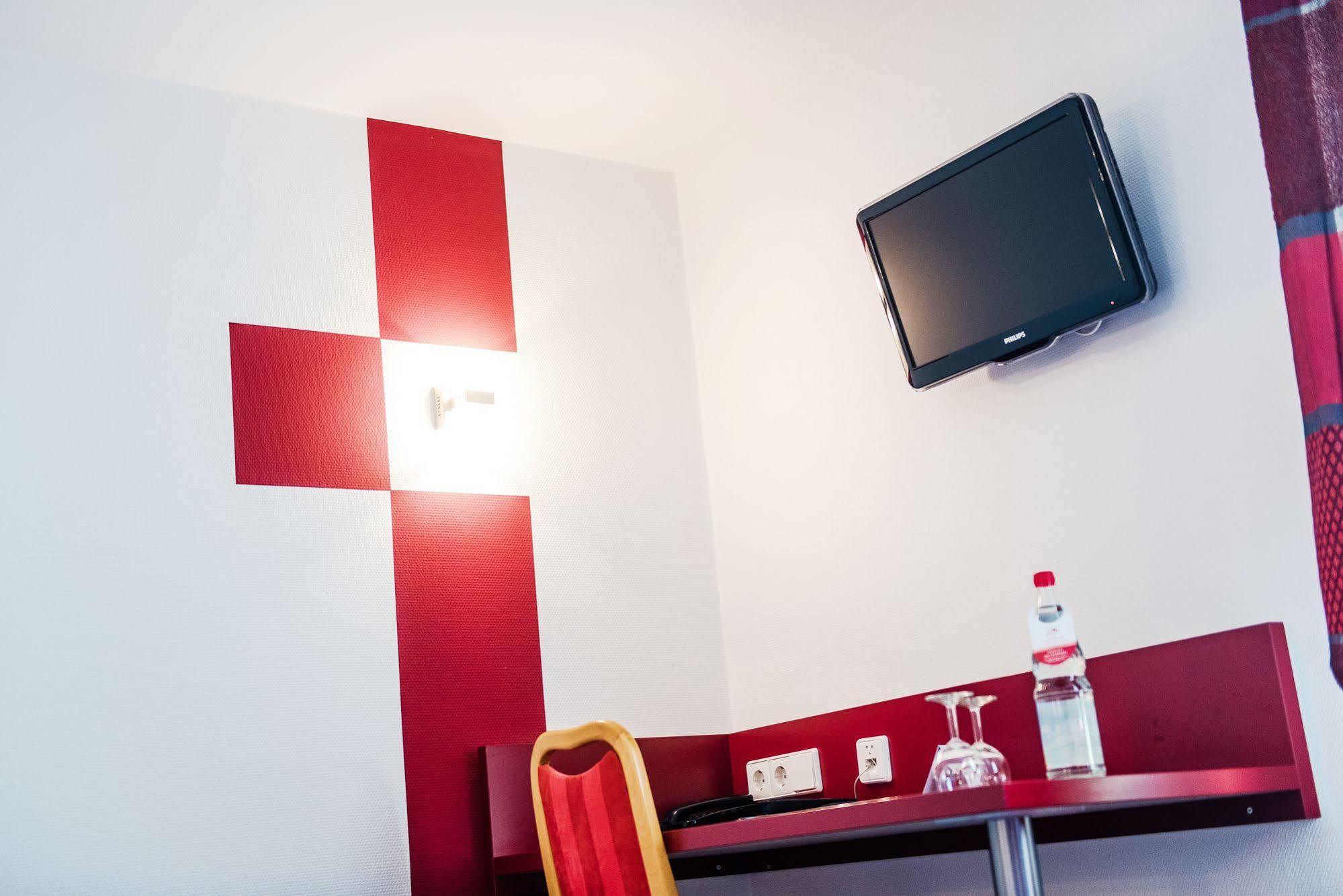 Hotel Gasthof Zum Roessle Altenstadt  Ngoại thất bức ảnh